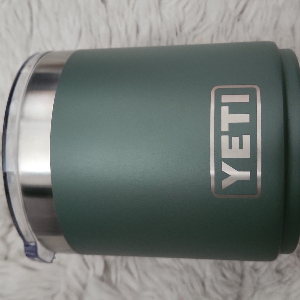 Yeti x Rabbit NWT Branded 10oz Rambler - Picture 3 of 4